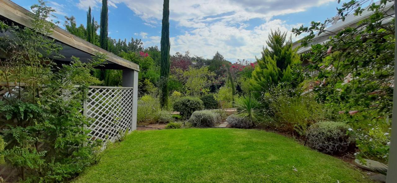 Abigail'S Garden Cottage Montagu Exterior photo